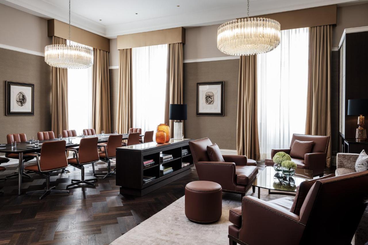 Althoff Grandhotel Schloss Bensberg Bergisch Gladbach Exteriör bild The Boardroom at the Connaught