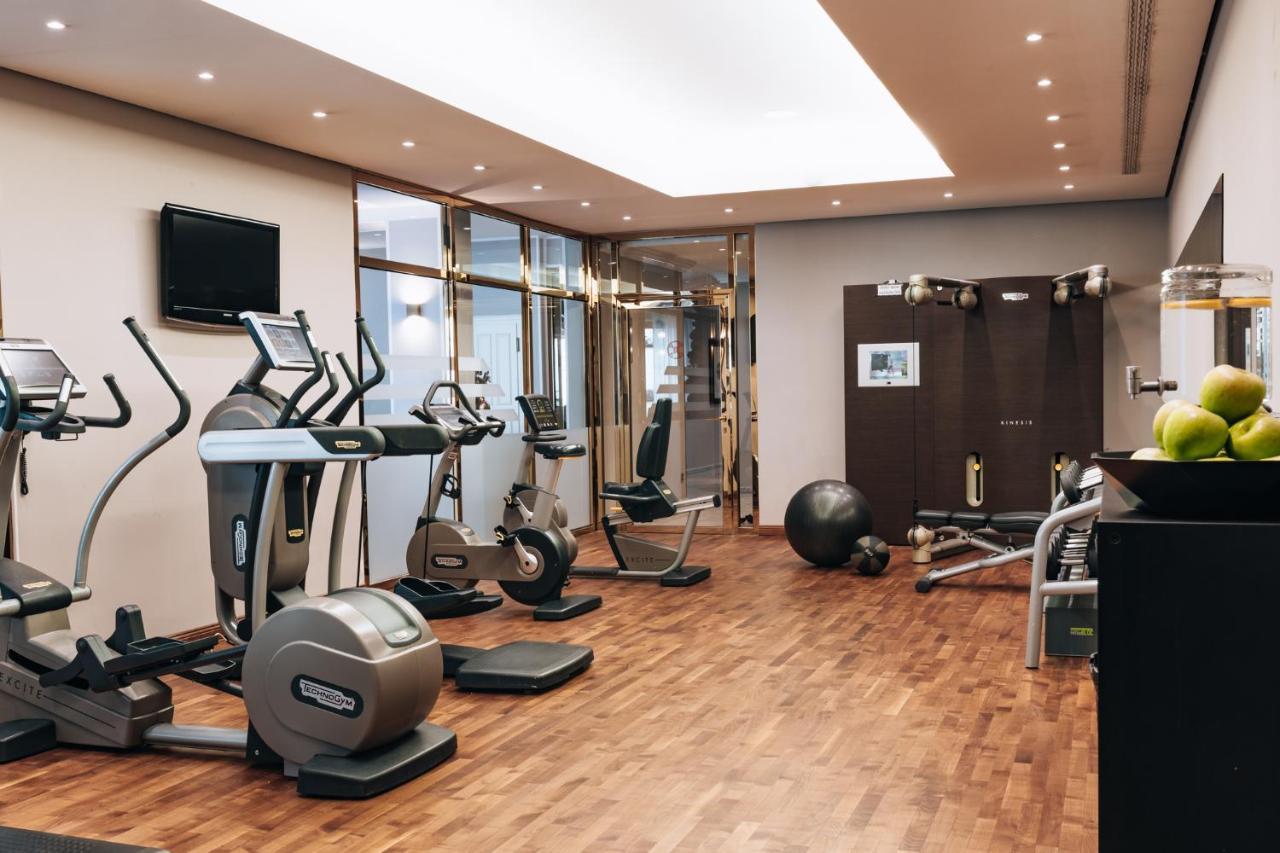 Althoff Grandhotel Schloss Bensberg Bergisch Gladbach Exteriör bild The gym at the hotel