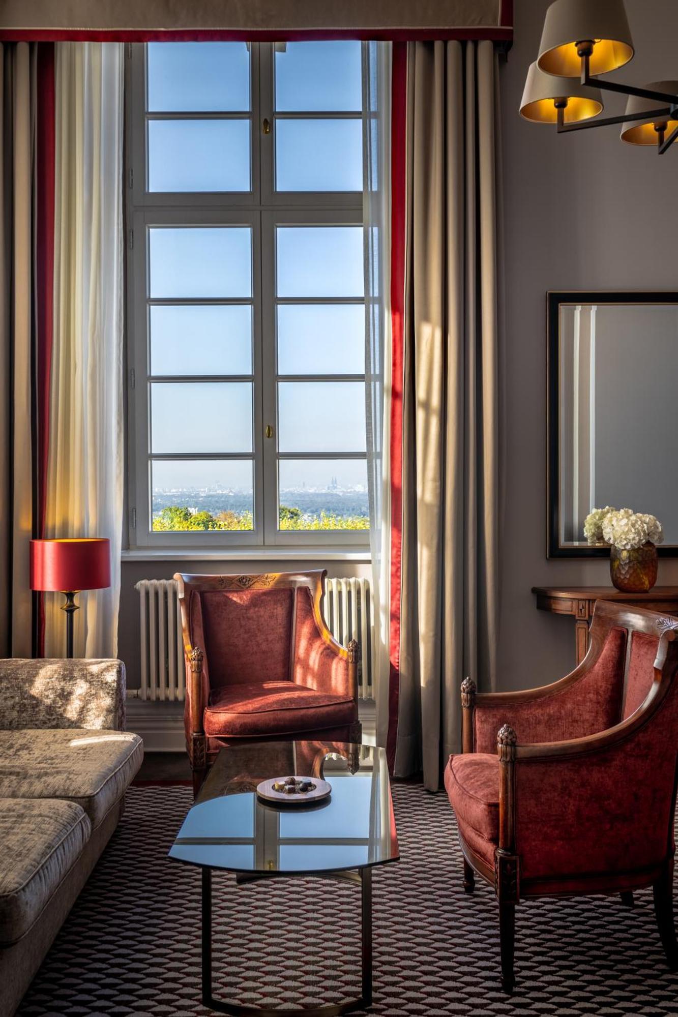 Althoff Grandhotel Schloss Bensberg Bergisch Gladbach Exteriör bild A room at the Hotel de la Ville